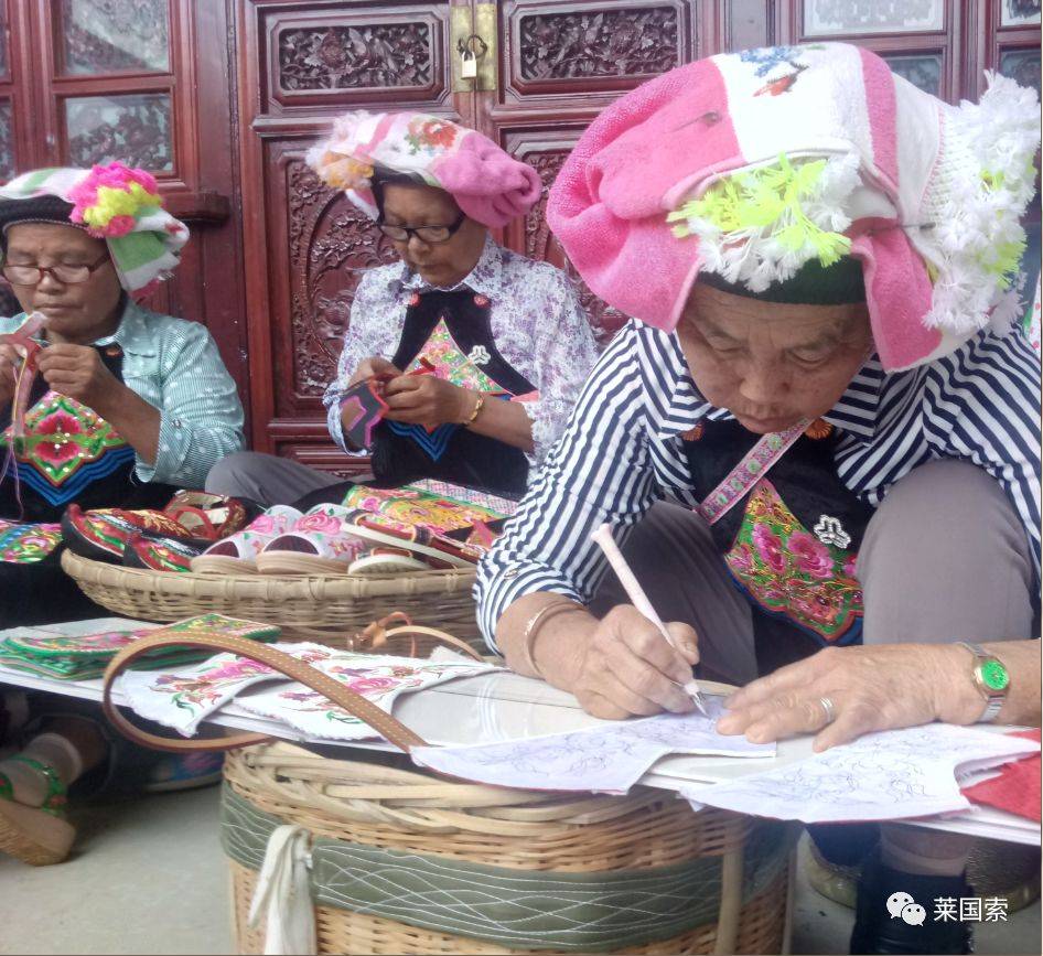 https://mmbiz.qpic.cn/mmbiz_png/Y1IdJLHePtmeTQXTccok3zeMYCBcXWicFBtex5UhIfvwQlibrroUCP0Y8icsKBJahpiaYYc2z07bo1DVmnEH0psrRA/640